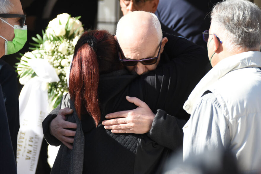 Μίνα Αδαμάκη: Αυτή την ώρα το τελευταίο «αντίο» στην ηθοποιό