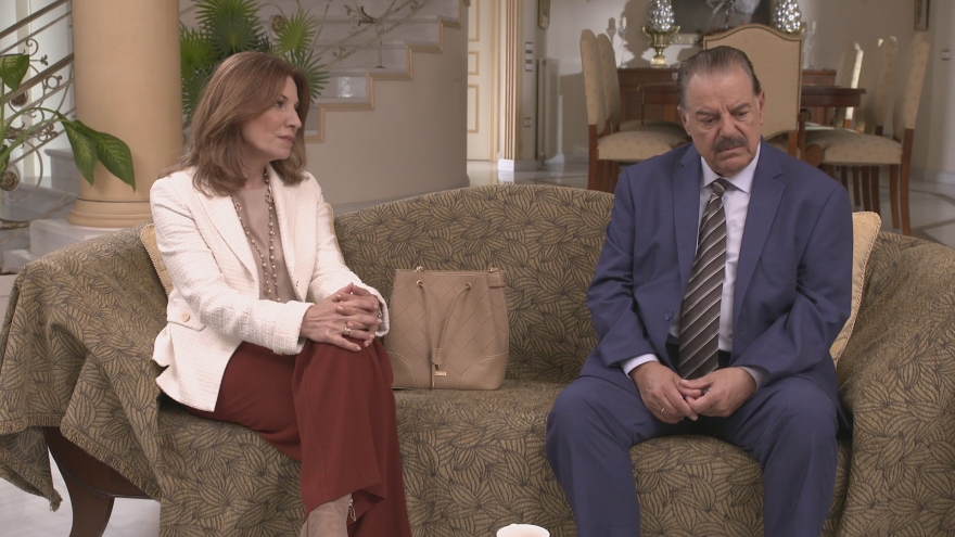 Τρία Μίλια: Η Μάνια ακούει τη Φωτεινή και τον Στέφανο να κατηγορούν τον Μιχάλη για κλοπή