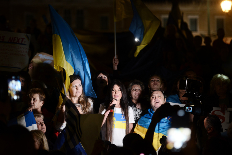 Ρουσλάνα: Στην αντιπολεμική συγκέντρωση Ουκρανών στην πλατεία Συντάγματος η τραγουδίστρια