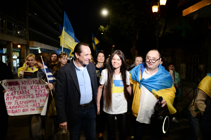 Ρουσλάνα: Στην αντιπολεμική συγκέντρωση Ουκρανών στην πλατεία Συντάγματος η τραγουδίστρια