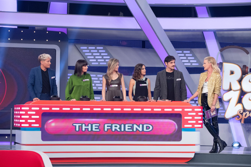 Rouk Zouk Special: H Ζέτα Μακρυπούλια υποδέχεται τους πρωταγωνιστές του «The Friend»