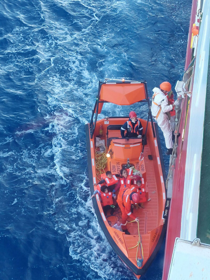 Πύλος: Διασώθηκαν 92 λαθρομετανάστες που επέβαιναν σε ιστιοφόρο