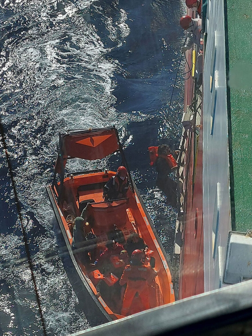 Πύλος: Διασώθηκαν 92 λαθρομετανάστες που επέβαιναν σε ιστιοφόρο