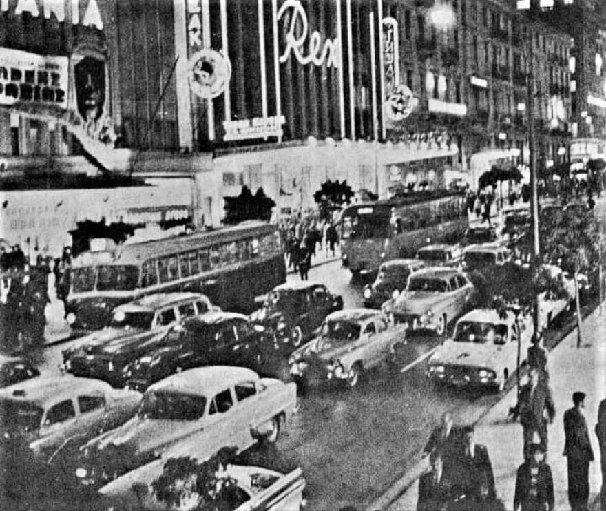 «Rex»: Η ιστορία του θρυλικού κτιρίου που έφερε τη Νέα Υόρκη στην Αθήνα - Δείτε φωτογραφίες