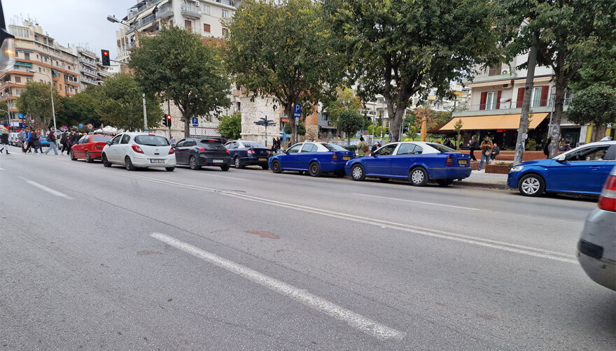 Θεσσαλονίκη: «Την πάτησε δύο φορές, του φωνάζαμε να σταματήσει», λένε αυτόπτες μάρτυρες για την παράσυρση 21χρονης