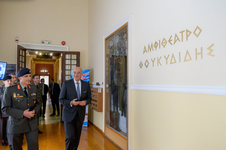Δένδιας στη Σχολή Εθνικής Άμυνας: Δεν έχει προηγούμενο η κλιμακούμενη κρίση με την Τουρκία