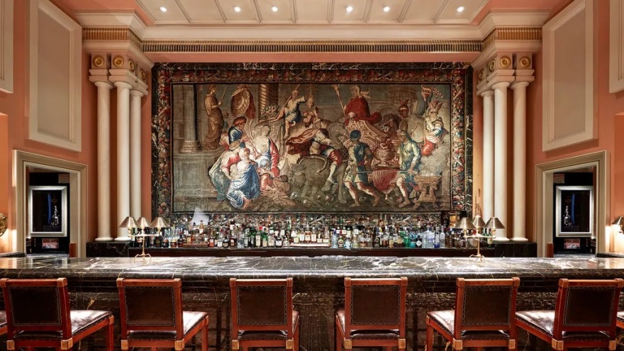 CN Traveler:  Αφιέρωμα στη χειμωνιάτικη Αθήνα και στο ξενοδοχείο «Μεγάλη Βρεταννία»