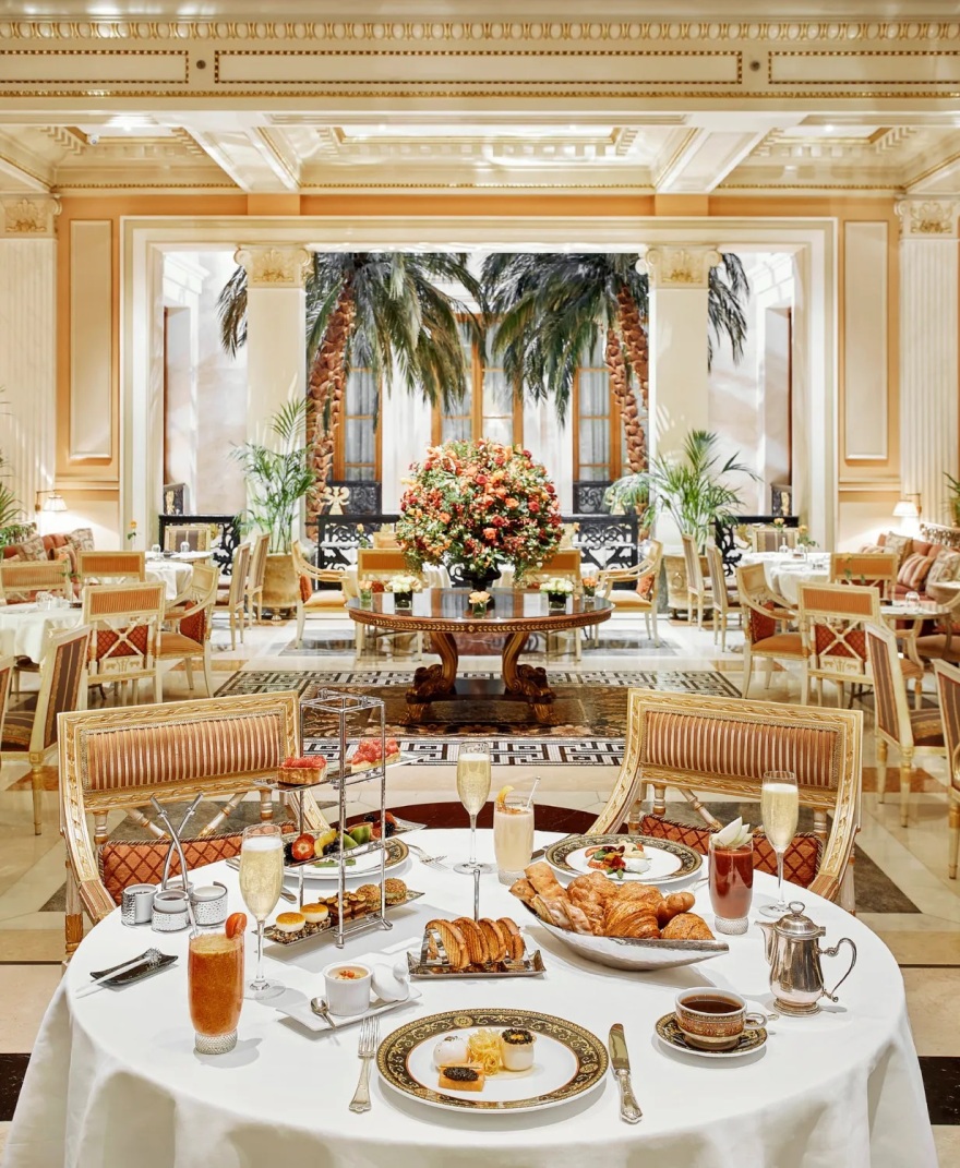 CN Traveler:  Αφιέρωμα στη χειμωνιάτικη Αθήνα και στο ξενοδοχείο «Μεγάλη Βρεταννία»