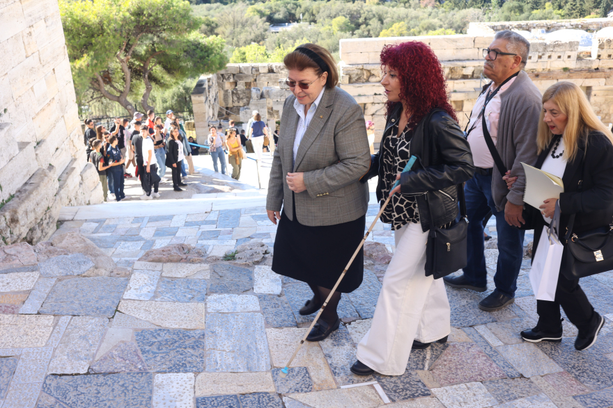 Ακρόπολη: Γίνεται προσβάσιμη σε άτομα με προβλήματα όρασης