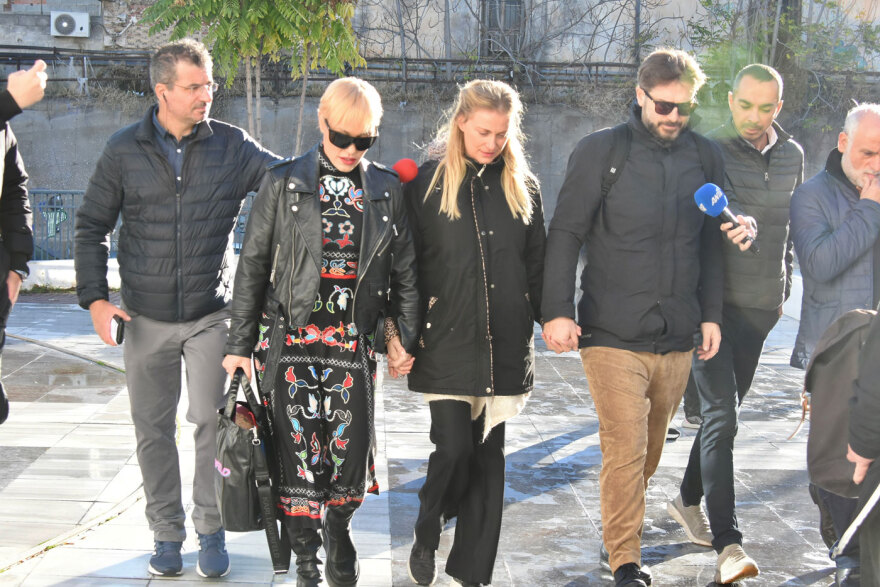 Δίκη Φιλιππίδη: Στο δικαστήριο Κάτια Δανδουλάκη και Λένα Δροσάκη