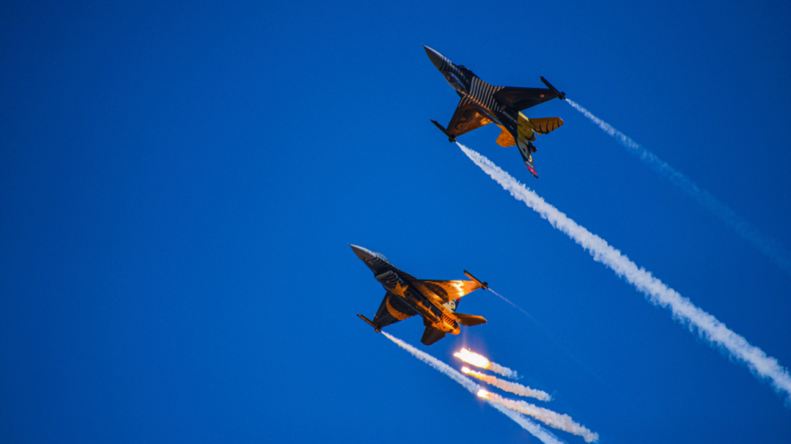 Ελληνοτουρκικά: Τη μία ήρεμα νερά και την άλλη ξανά φουρτούνες