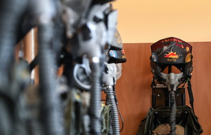 Στις αεροπορικές βάσεις Ανδραβίδας και Άραξου ο Χαρδαλιάς - Δείτε φωτογραφίες