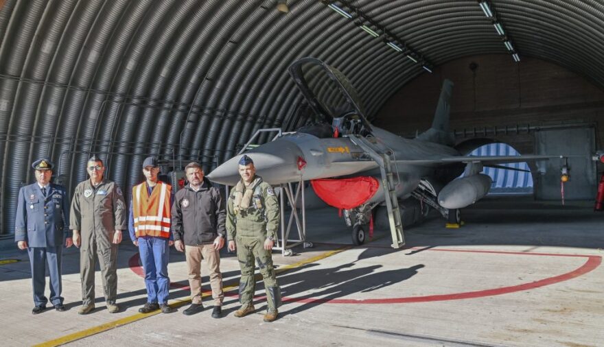 Στις αεροπορικές βάσεις Ανδραβίδας και Άραξου ο Χαρδαλιάς - Δείτε φωτογραφίες