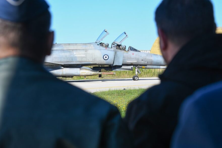 Στις αεροπορικές βάσεις Ανδραβίδας και Άραξου ο Χαρδαλιάς - Δείτε φωτογραφίες