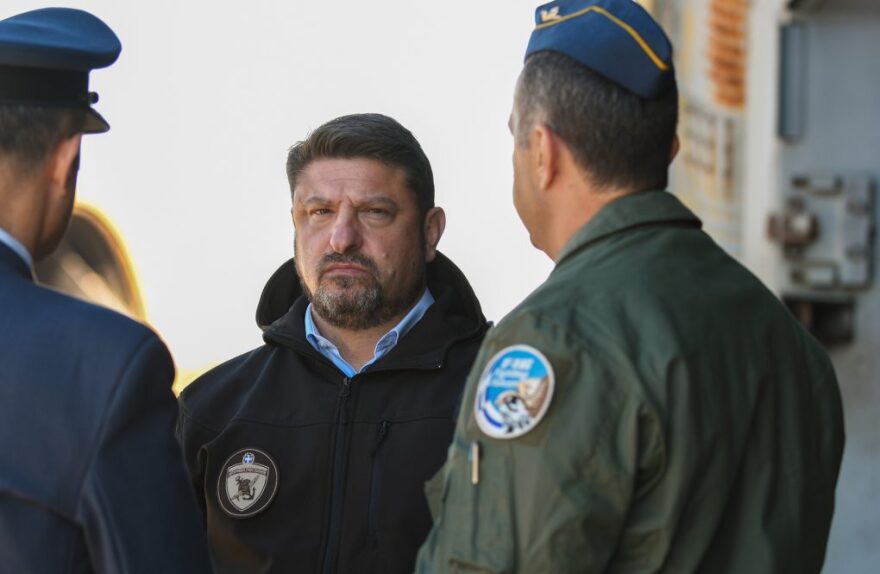 Στις αεροπορικές βάσεις Ανδραβίδας και Άραξου ο Χαρδαλιάς - Δείτε φωτογραφίες