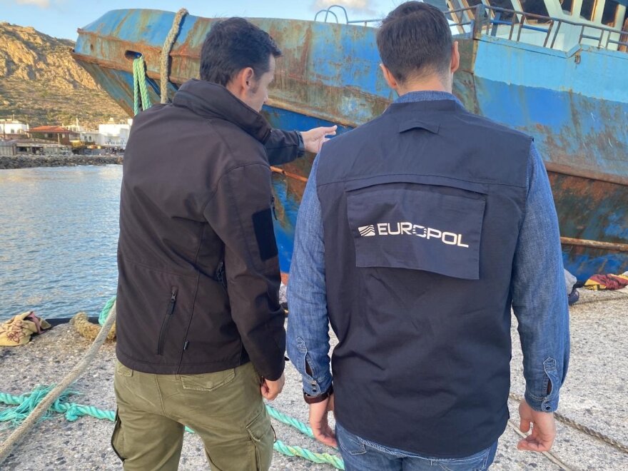 Κρήτη: Ως και 4.000 ευρώ το άτομο πήραν οι 7 διακινητές που μετέφεραν παράνομα 483 μετανάστες στην Παλαιόχωρα 