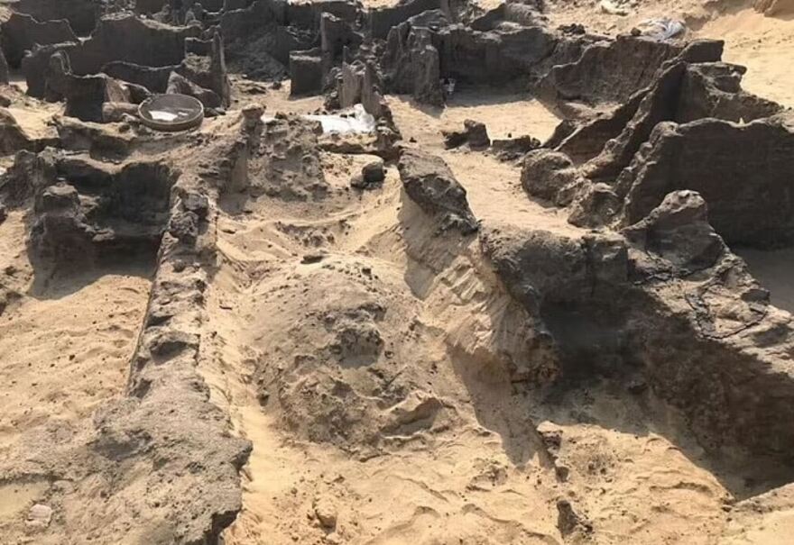 Αρχαιολόγοι ανακάλυψαν αιγυπτιακές μούμιες με χρυσή γλώσσα