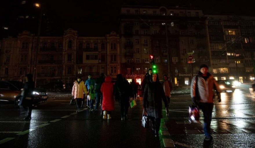 Πόλεμος στην Ουκρανία: Σταδιακή αποκατάσταση της ηλεκτροδότησης στο Κίεβο - Σε κατάσταση έκτακτης ανάγκης η πόλη