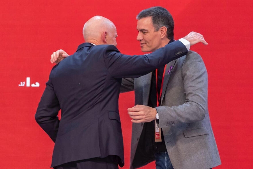 Επίτιμος πρόεδρος της Σοσιαλιστικής Διεθνούς ο Γιώργος Παπανδρέου