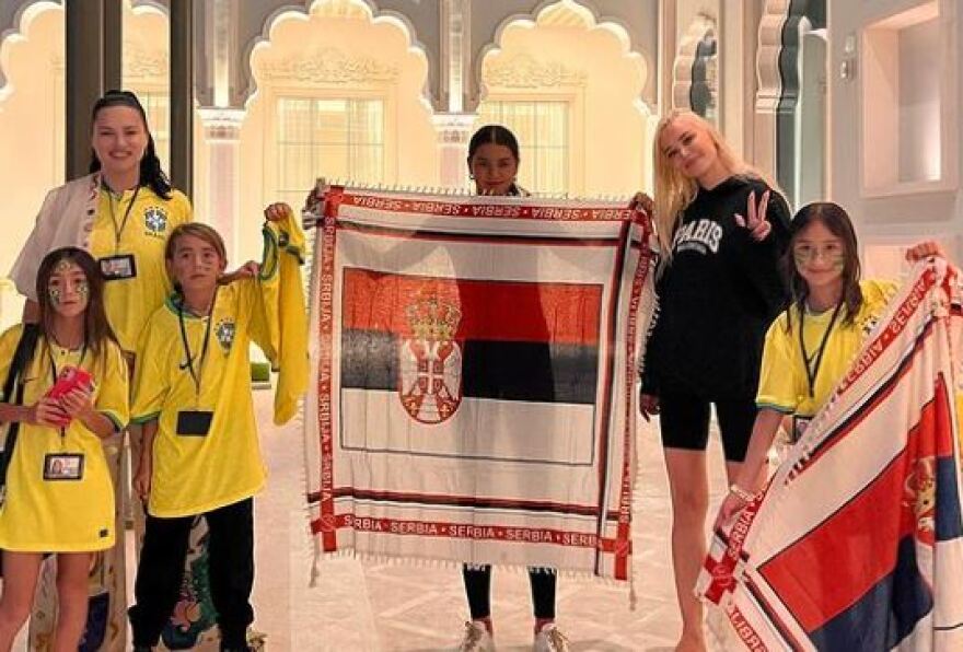 Αντριάνα Λίμα: Η «μούσα» του Μουντιάλ της Βραζιλίας, αγνώριστη στα γήπεδα του Κατάρ! 