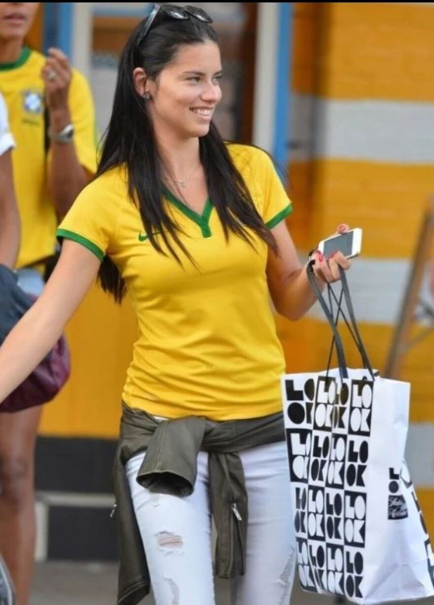 Αντριάνα Λίμα: Η «μούσα» του Μουντιάλ της Βραζιλίας, αγνώριστη στα γήπεδα του Κατάρ! 