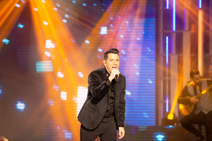 Ρούλα Κορομηλά: Το backstage βίντεο από το «Σπίτι με το MEGA» που δημοσίευσε