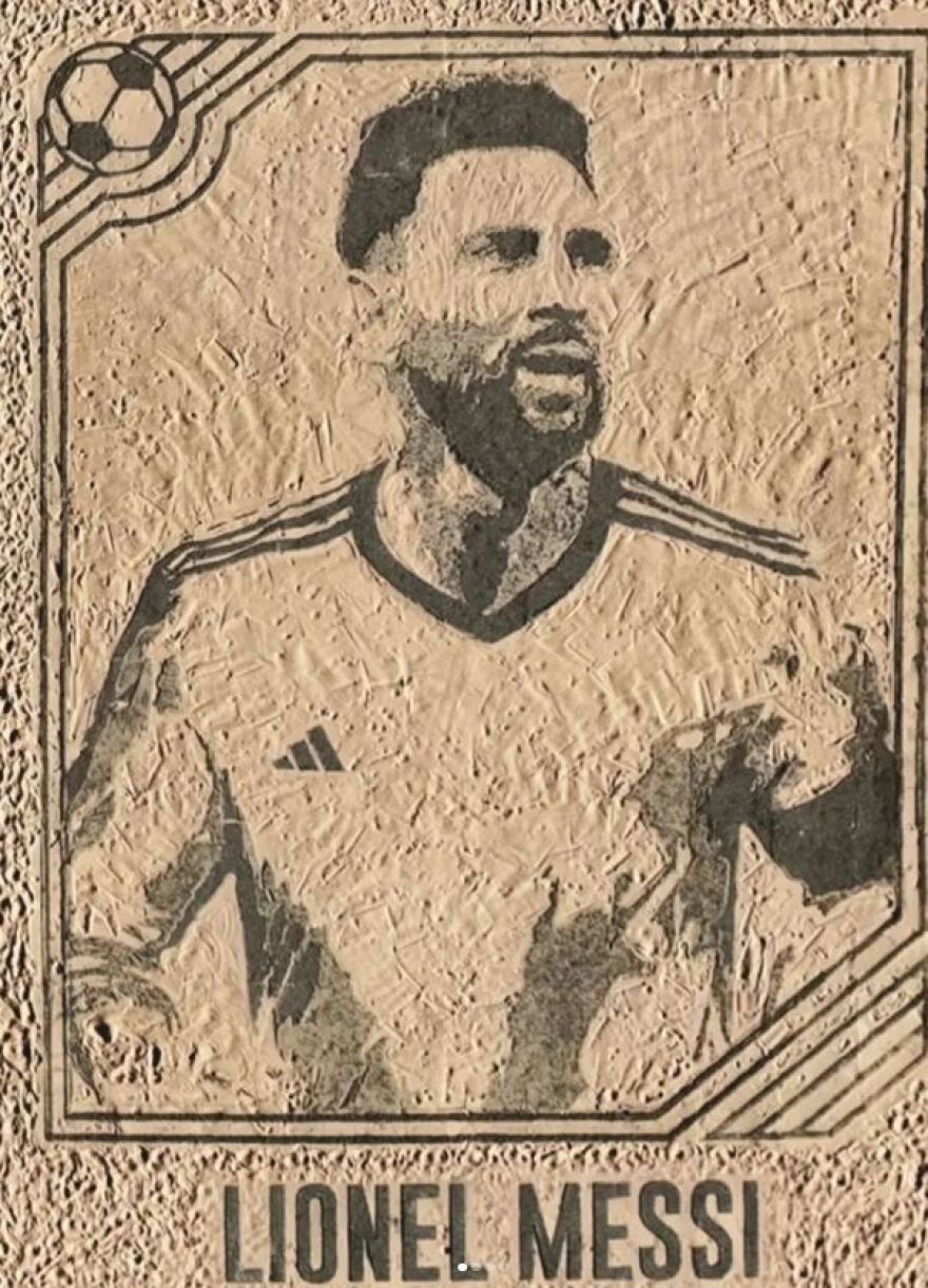 Μουντιάλ 2022: Έργο τέχνης της Adidas στην άμμο του Κατάρ με Μέσι, Χακίμι και Πέδρι 