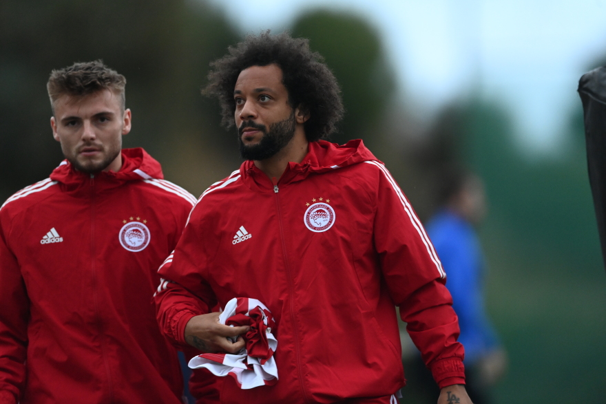  Χάντερσφιλντ-Ολυμπιακός 0-2: Φιλική νίκη με Φορτούνη και Ελ Αραμπί