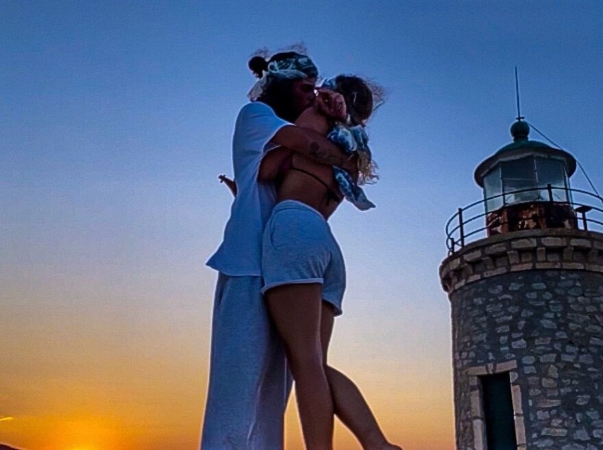 Γαία Μερκούρη: Το «σ’ αγαπώ» στον Άγγελο Λάτσιο για τα γενέθλιά του