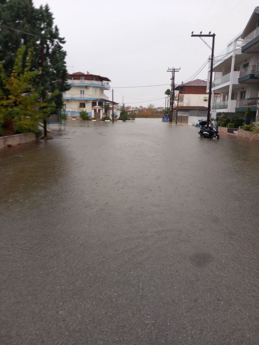 Καιρός: Πέρασε η «Άριελ» και έκλεισε τους δρόμους - Βελτιωμένος ο καιρός σήμερα