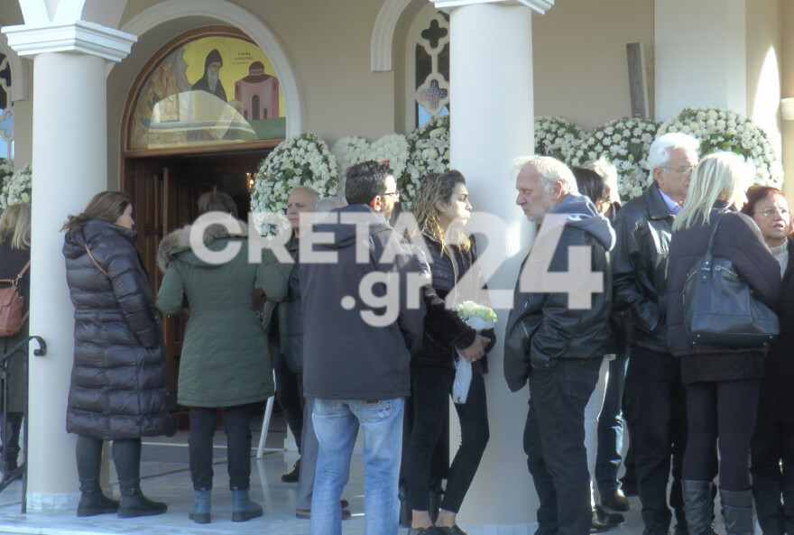 Κρήτη:  - Τελευταίο «αντίο» στην 21χρονη Έμμα που σκοτώθηκε στη Θεσσαλονίκη - Δείτε βίντεο