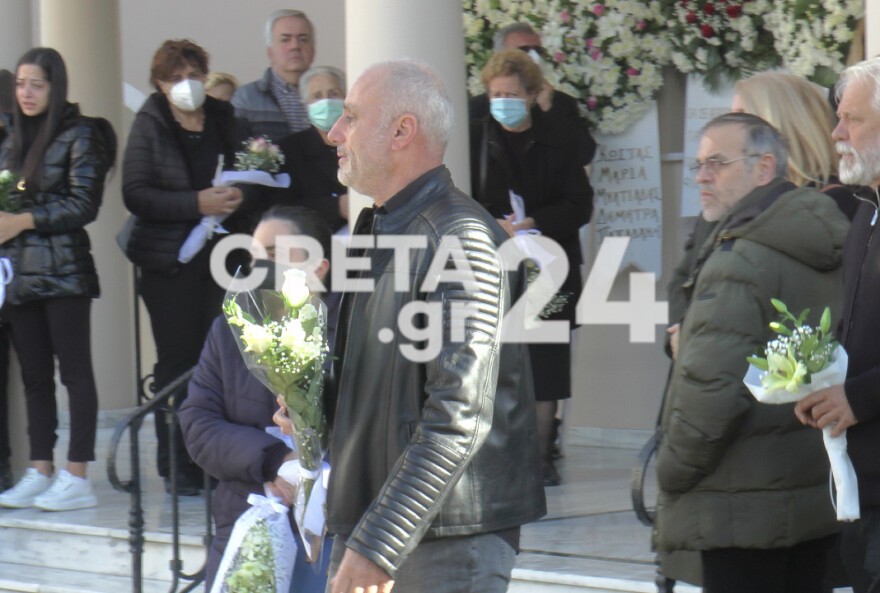 Κρήτη:  - Τελευταίο «αντίο» στην 21χρονη Έμμα που σκοτώθηκε στη Θεσσαλονίκη - Δείτε βίντεο