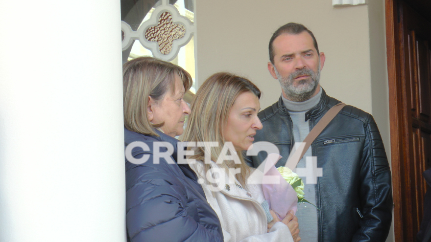 Κρήτη:  - Τελευταίο «αντίο» στην 21χρονη Έμμα που σκοτώθηκε στη Θεσσαλονίκη - Δείτε βίντεο