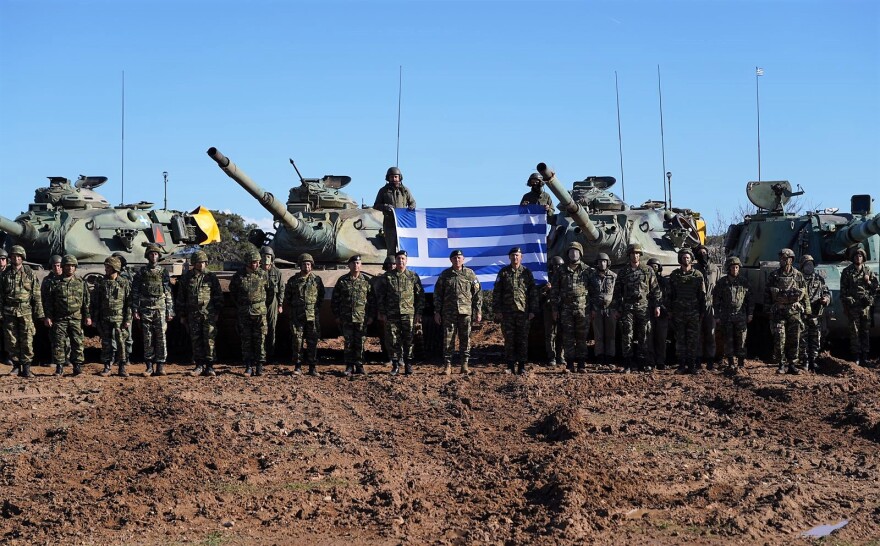 Άσκηση «Κολοσσός-22»: Παρουσία αρχηγού ΓΕΕΘΑ η τελική φάση της - Δείτε φωτογραφίες και βίντεο