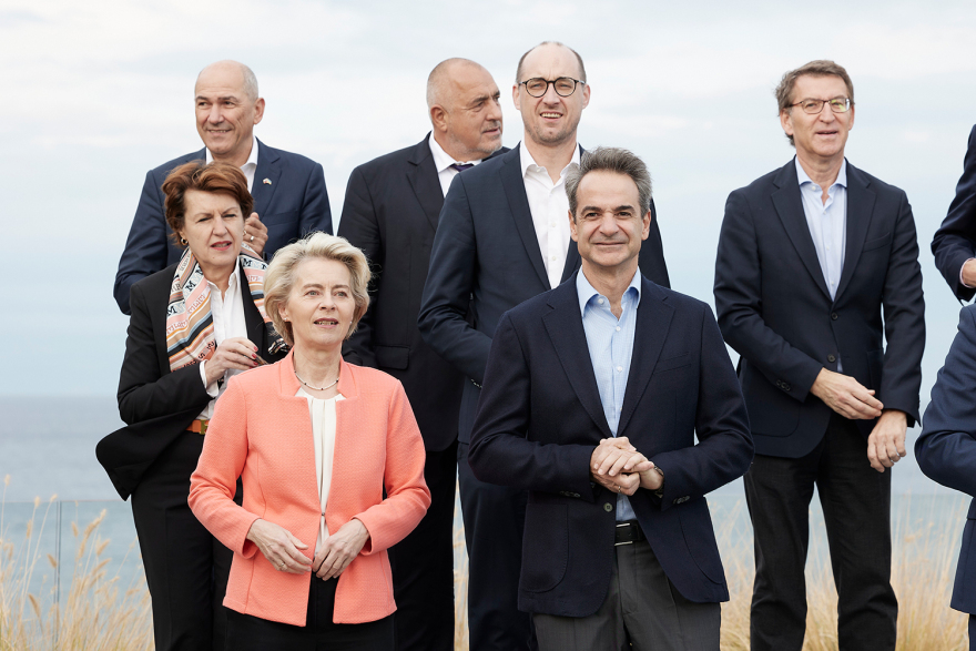 Ο Μητσοτάκης στο πρόγευμα εργασίας των ηγετών του ΕΛΚ