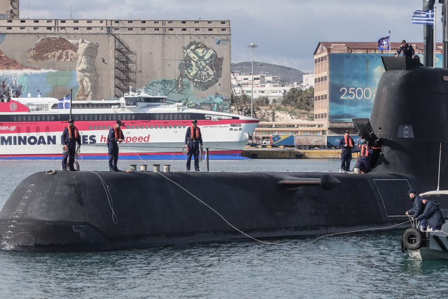 ΠτΔ: Παρούσα στον πλου του υποβρυχίου «Παπανικολής» η Σακελλαροπούλου (φωτογραφίες)