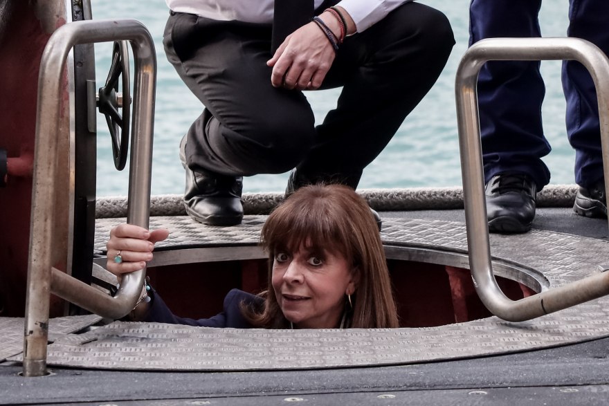 ΠτΔ: Παρούσα στον πλου του υποβρυχίου «Παπανικολής» η Σακελλαροπούλου (φωτογραφίες)