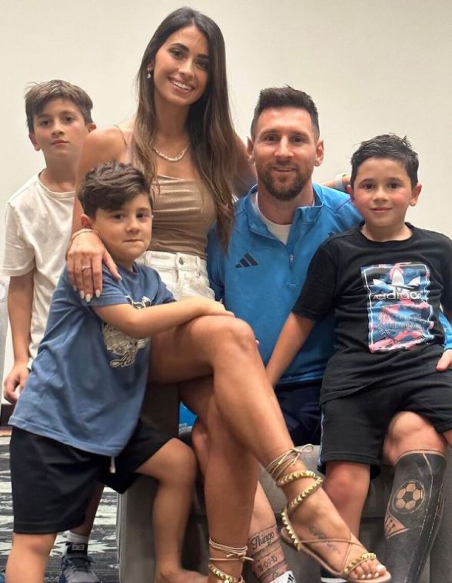 Μουντιάλ 2022: Η πρώτη φωτογραφία του Μέσι με την σύντροφό του μετά την πρόκριση στα προημιτελικά