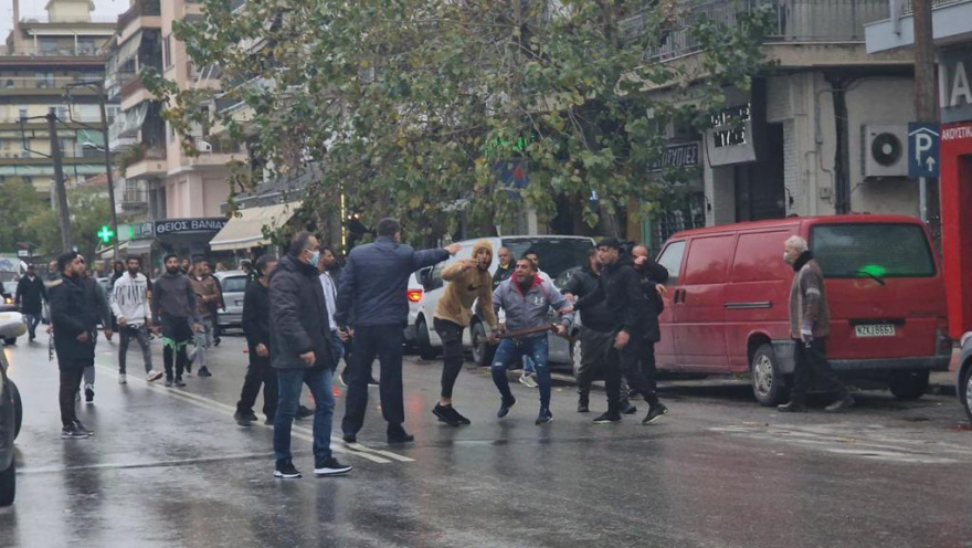 Θεσσαλονίκη: Επεισόδια από Ρομά έξω από το Ιπποκράτειο για τον 16χρονο