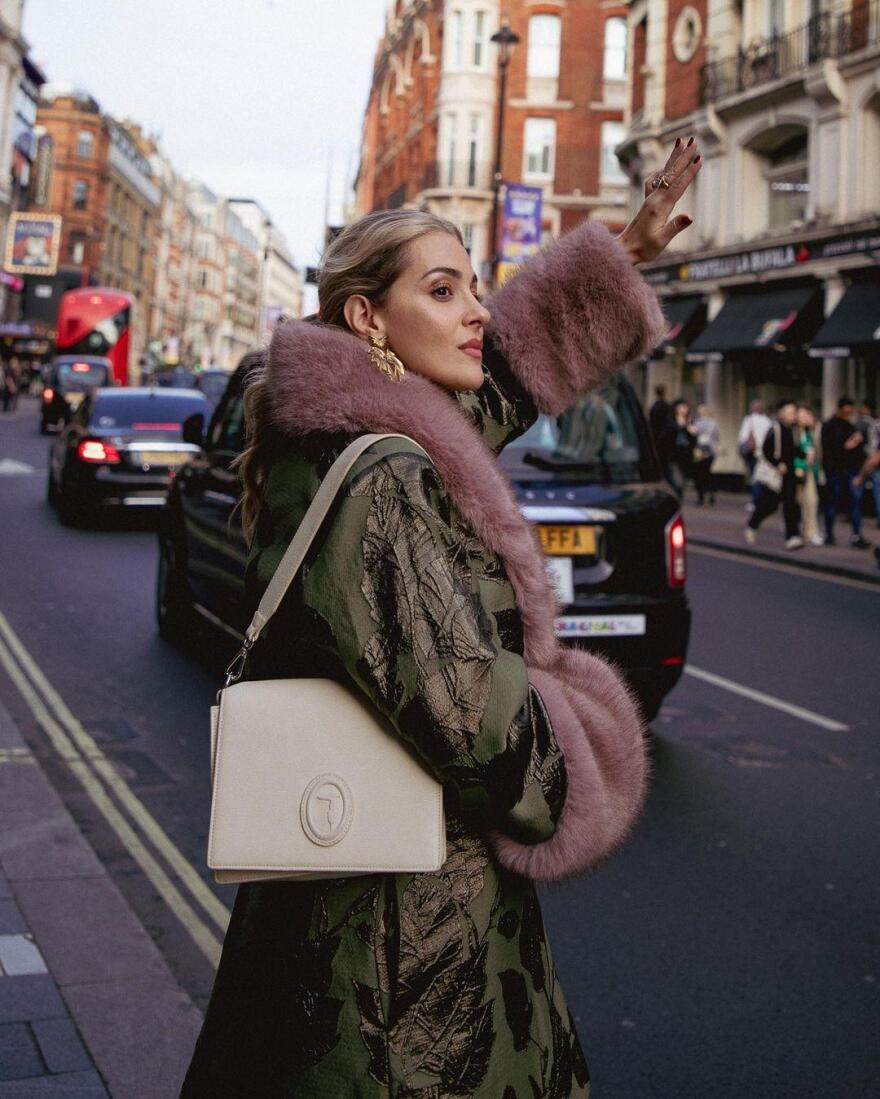 Νατάσσα Μποφίλιου: Το παρασκήνιο πίσω από την φωτογράφισή της στο Λονδίνο - Δείτε φωτογραφίες