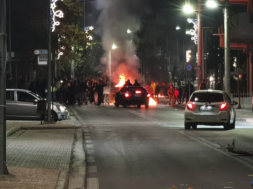 Ασπρόπυργος: Ρομά πυροβολούν αδιακρίτως ενώ περιπολούν αστυνομικοί