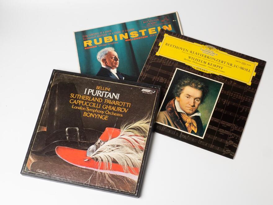 Μέγαρο Μουσικής Αθηνών: Χριστουγεννιάτικη αγορά με πρωτότυπα δώρα και συλλεκτικούς δίσκους 