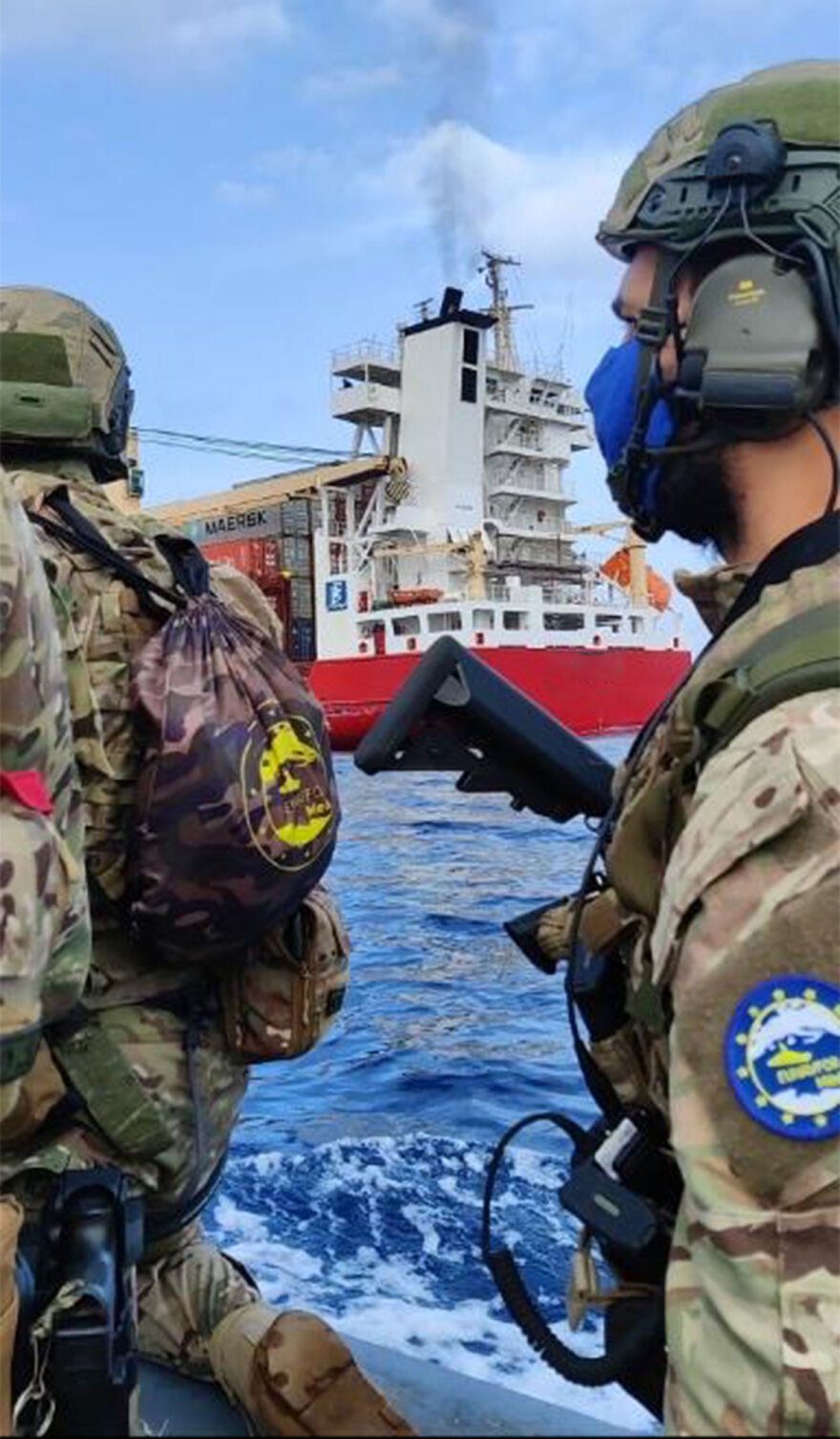 Επιχείρηση Ειρήνη: Ρεσάλτο Ελλήνων βατραχανθρώπων του ΠΝ σε ύποπτα πλοία ανοιχτά της Λιβύης – Βίντεο και φωτογραφίες