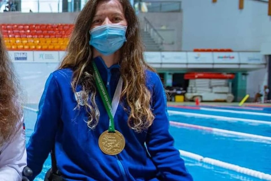 Η Αλεξάνδρα Σταματοπούλου ζει με την ανίατη ασθένεια της Σελίν Ντιόν - «Οι μύες συσπώνται ανεξέλεγκτα» 