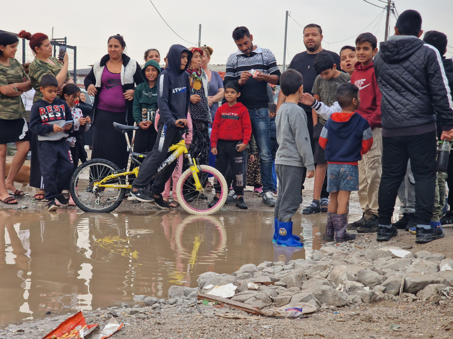 Θεσσαλονίκη: Αυτοψία στον οικισμό των Ρομά «Αγίας Σοφίας» - Απειλεί με αυτοδικία ο πατέρας του 16χρονου 