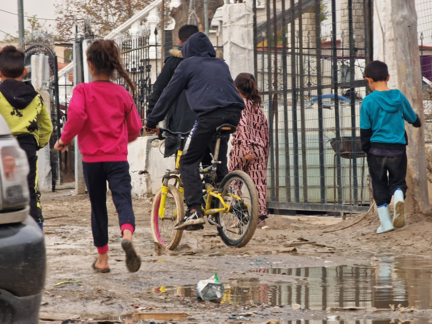 Θεσσαλονίκη: Αυτοψία στον οικισμό των Ρομά «Αγίας Σοφίας» - Απειλεί με αυτοδικία ο πατέρας του 16χρονου 