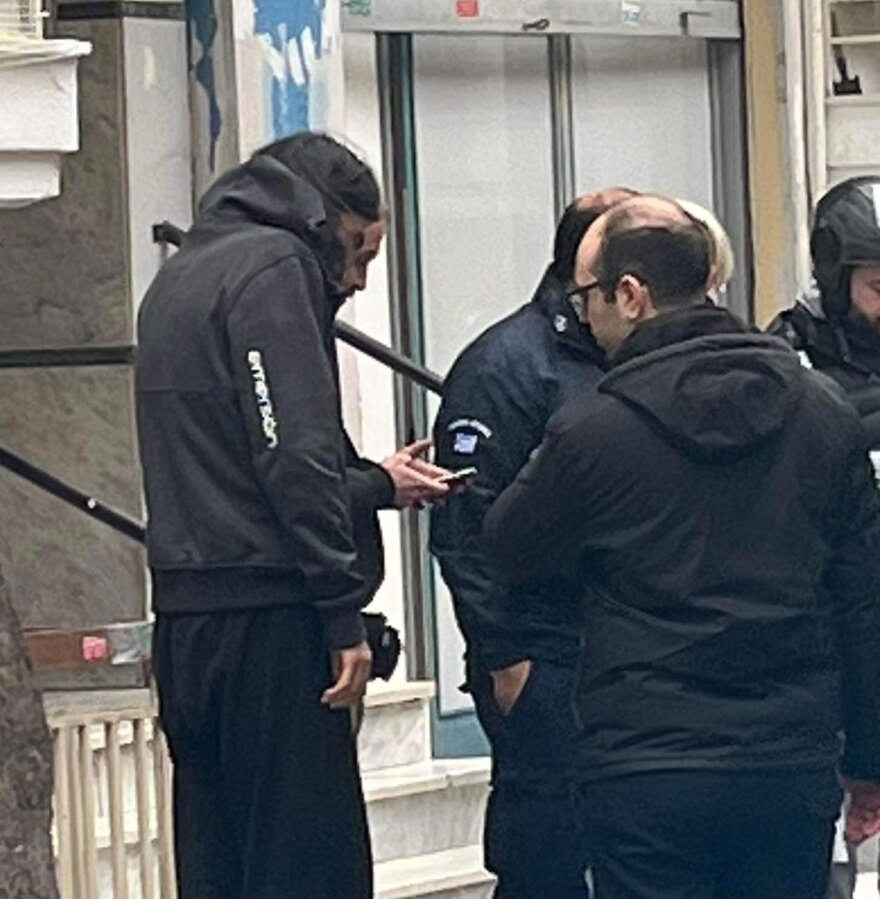 Θεσσαλονίκη: Σοκ για τον νεαρό που σκοτώθηκε σε φωταγωγό - «Ήταν σαν να έγινε έκρηξη»