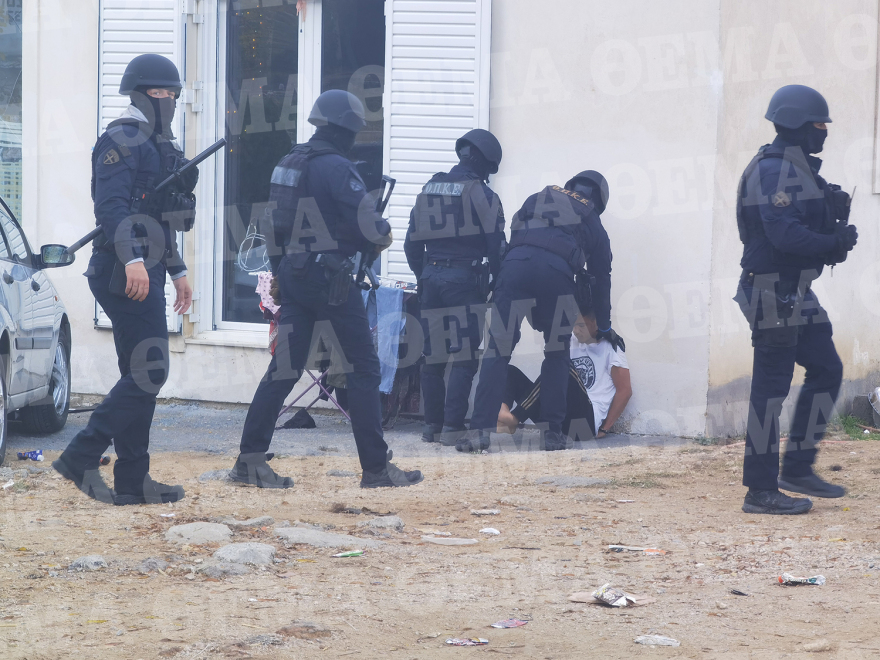 Παράλληλες επιχειρήσεις της ΕΛ.ΑΣ. σε καταυλισμούς Ρομά - Πέντε προσαγωγές στα Νεόκτιστα