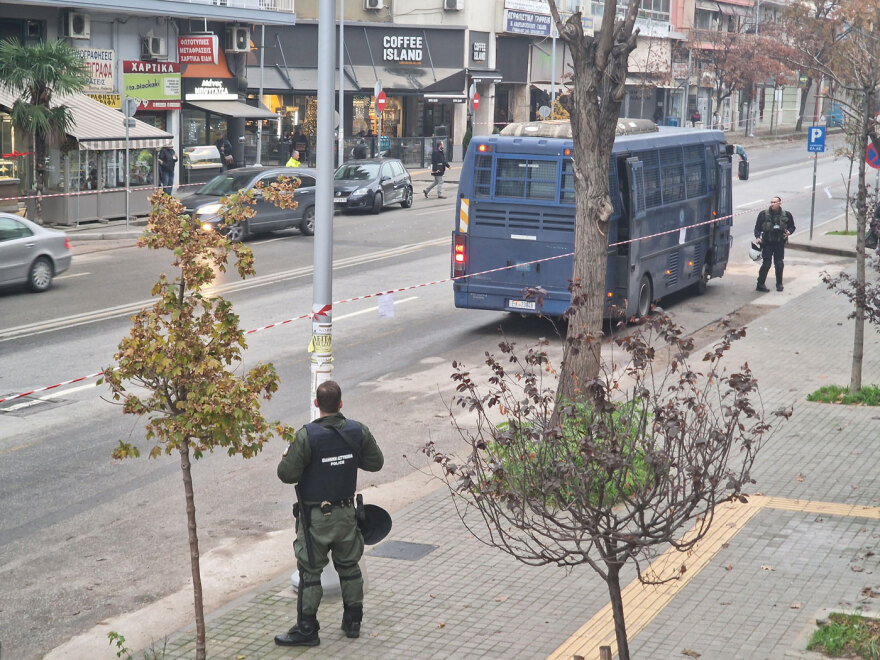 Θεσσαλονίκη: Διαφωνία εισαγγελέα-ανακριτή για την προφυλάκιση του αστυνομικού που πυροβόλησε τον 16χρονο