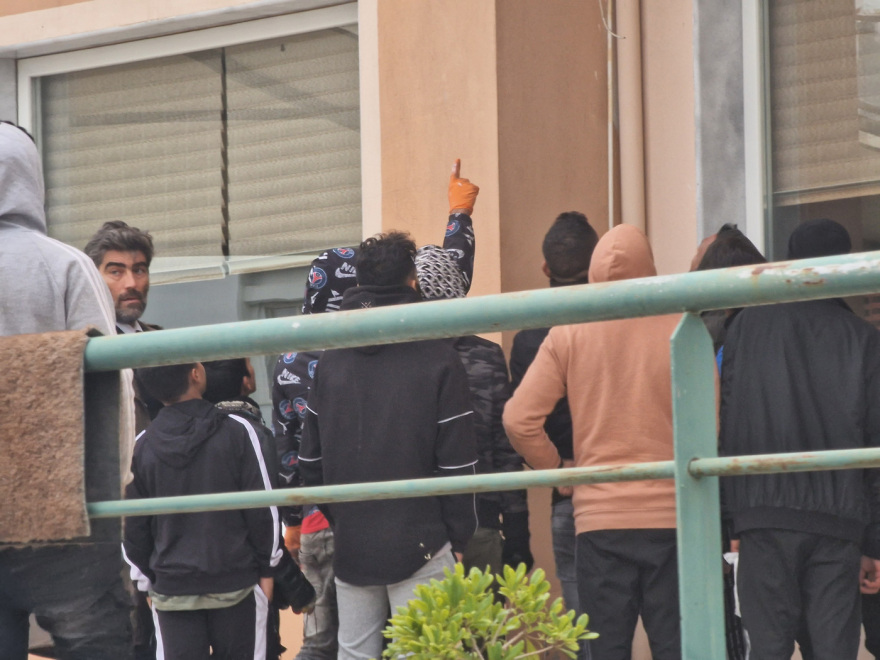 Θεσσαλονίκη: Αυτοψία από την οικογένεια του 16χρονου Ρομά στο σημείο των πυροβολισμών